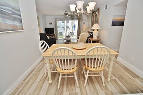 Colony Beach Club 147