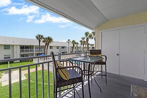 Colony Beach Club 204