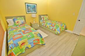 Colony Beach Club 205