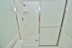 Colony Beach Club 205