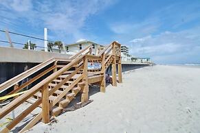 Colony Beach Club 207