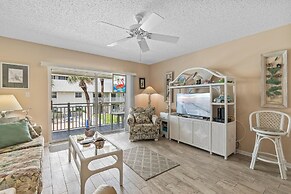 Colony Beach Club 220