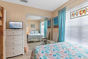 Colony Beach Club 220