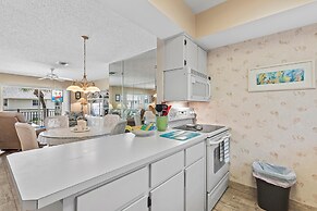 Colony Beach Club 220