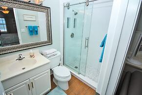 Colony Beach Club 223