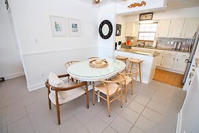 Colony Beach Club 223