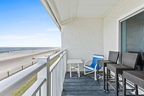 Colony Beach Club 223