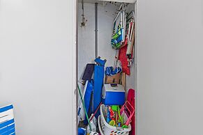 Colony Beach Club 223