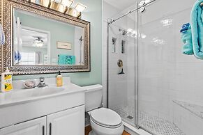 Colony Beach Club 223