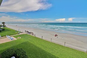 Colony Beach Club 223