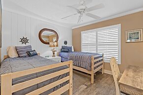 Colony Beach Club 224