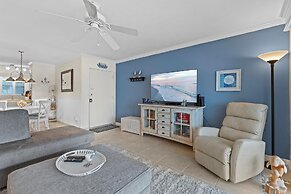 Colony Beach Club 224