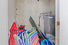 Colony Beach Club 224