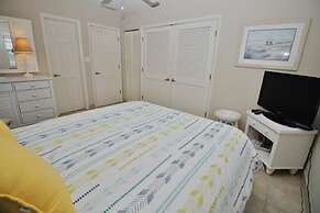 Colony Beach Club 228