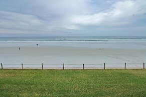 Colony Beach Club 228