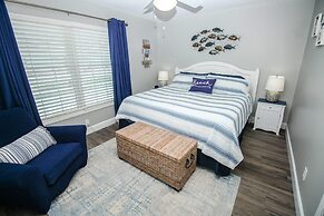 Colony Beach Club 233