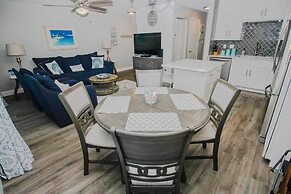 Colony Beach Club 233