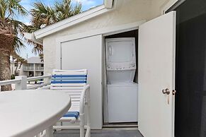 Colony Beach Club 233