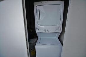 Colony Beach Club 233