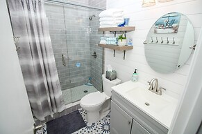 Colony Beach Club 233