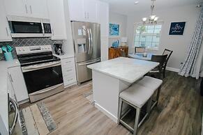 Colony Beach Club 233