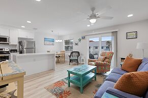 Colony Beach Club 235