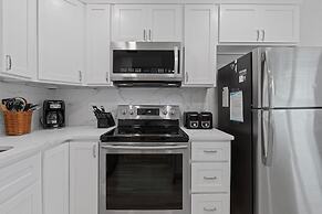 Colony Beach Club 235