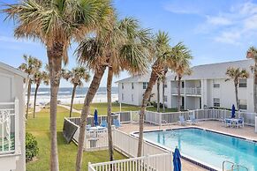 Colony Beach Club 235