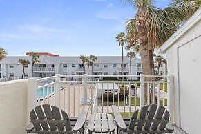 Colony Beach Club 235