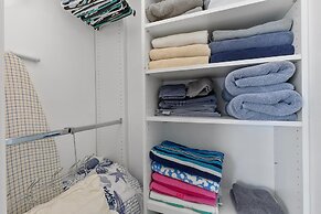 Colony Beach Club 235