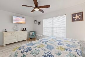 Colony Beach Club 235