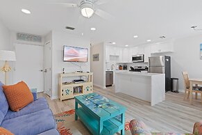 Colony Beach Club 235