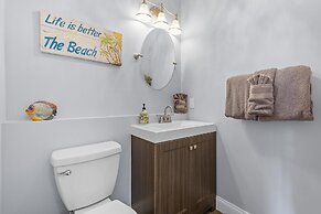 Colony Beach Club 237