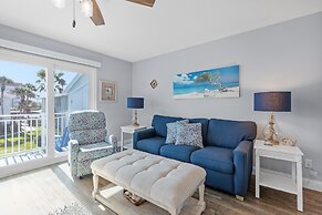 Colony Beach Club 237