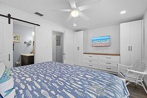 Colony Beach Club 237