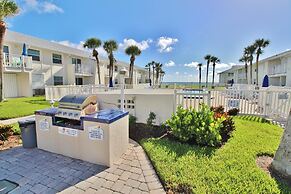 Colony Beach Club 241