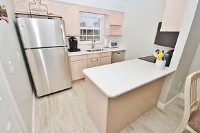 Colony Beach Club 241