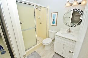 Colony Beach Club 241