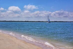 Colony Beach Club 241