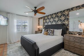 Colony Beach Club 249