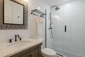 Colony Beach Club 249