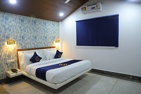 Cosmos Resort Maliblu