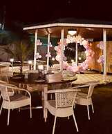 Cosmos Resort Maliblu