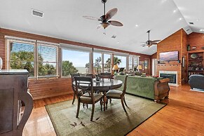 Decked Out House On Hill St