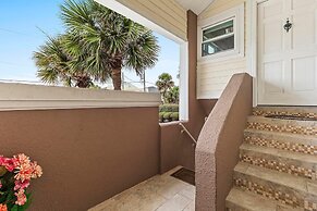 Decked Out House On Hill St