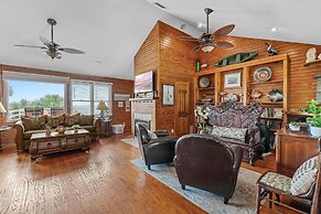 Decked Out House On Hill St