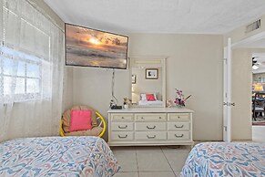 Hacienda del Sol II 414