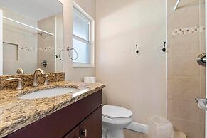 Lakasa House on Hill Street