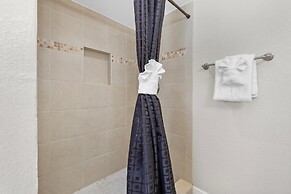 Lakasa House on Hill Street