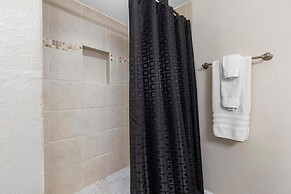 Lakasa House on Hill Street